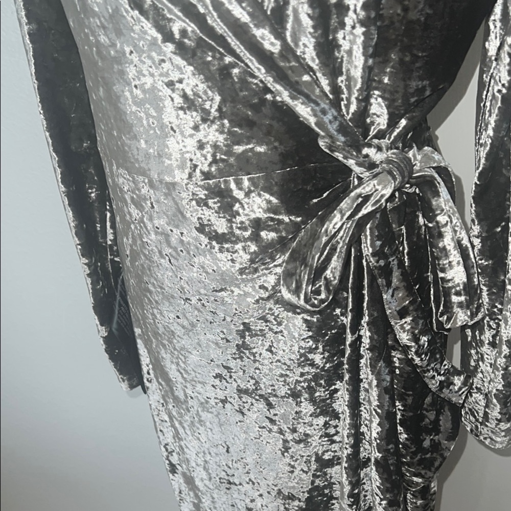 BCBGMaxAzria Silver Velvet Wrap Dress. Sz L - Picture 3 of 8